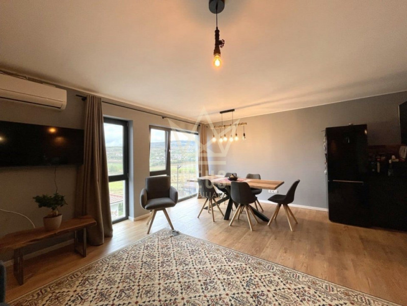 Apartament cu 3 camere si priveliste incantatoare in Borhanci!