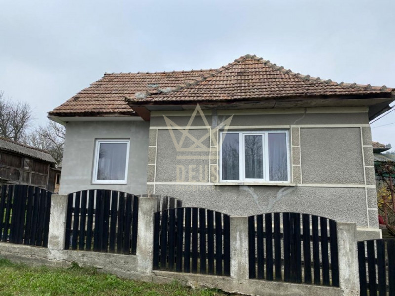 Casa locuibila cu teren mare!