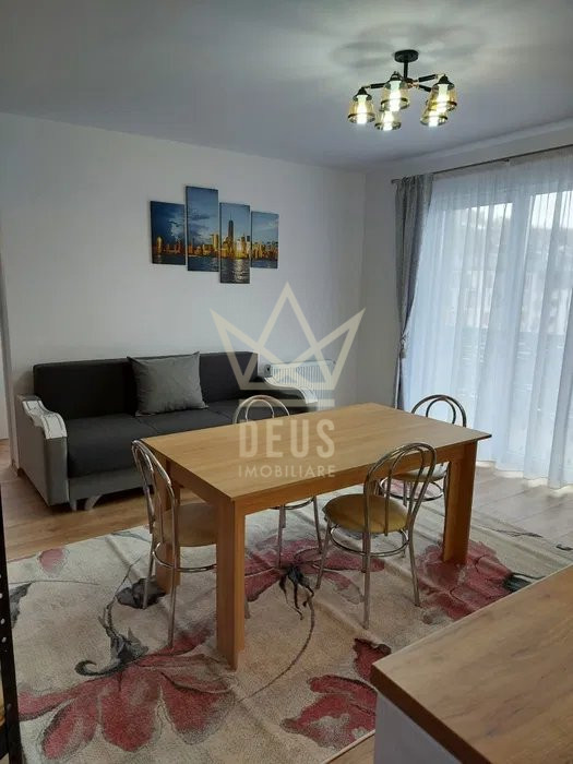 Apartament cu 3 camere in Floresti! Prima inchriere !!