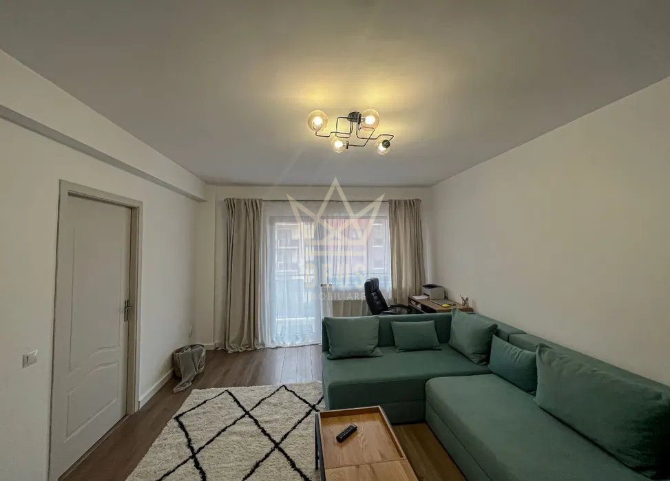 Apartament modern cu 3 camere de vanzare in Floresti
