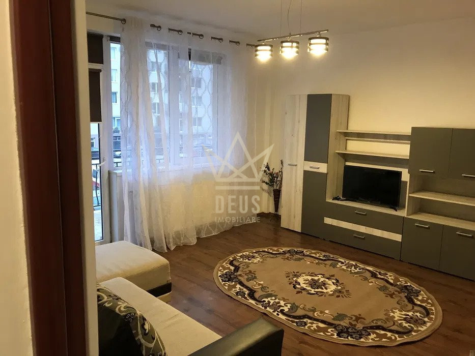 Apartament decomandat cu 2 camere!