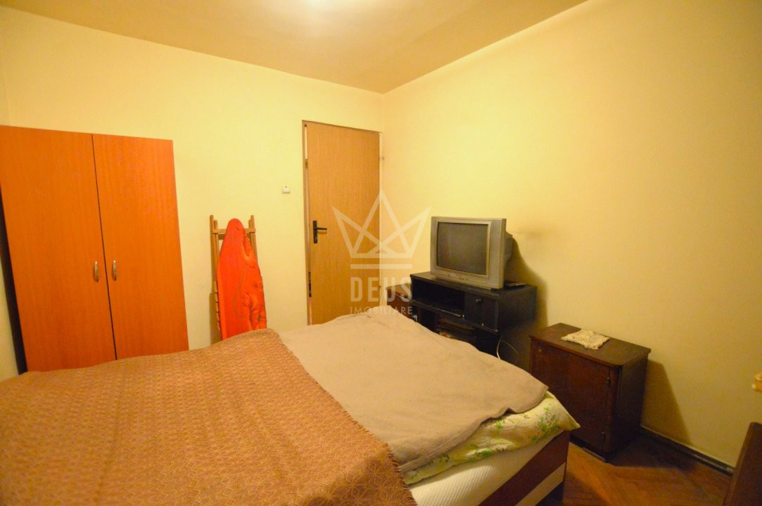 Apartament cu 3 camere de vanzare!