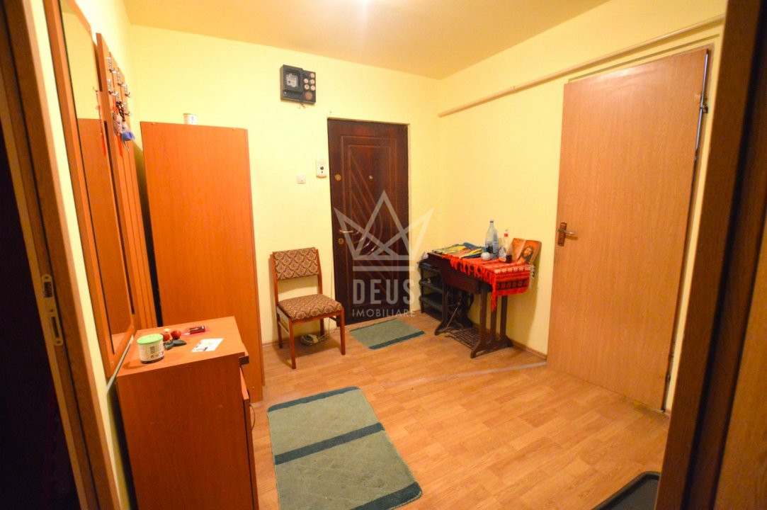 Apartament cu 3 camere de vanzare!