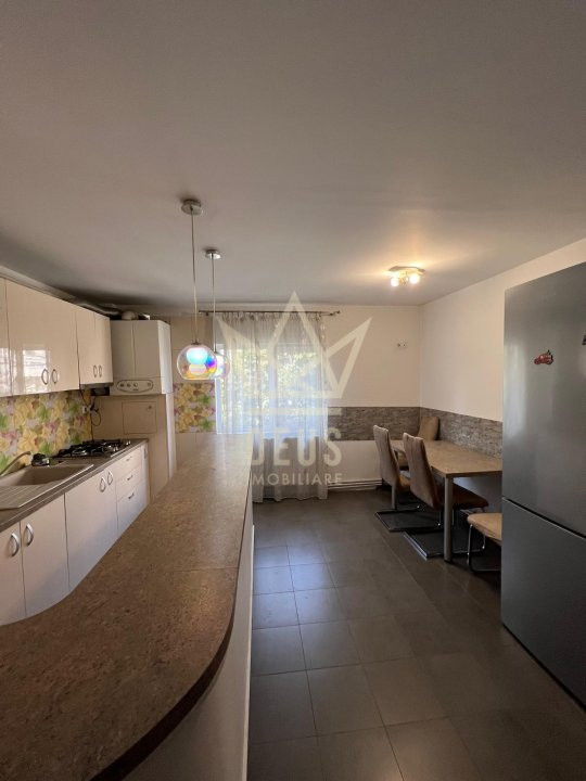 Apartament cu 3 dormitoare la 3 minute de FSEGA si Iuius Mall !