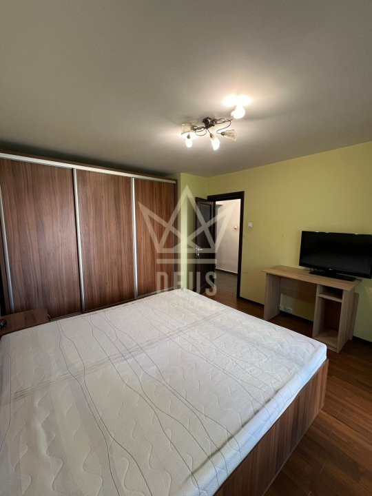 Apartament cu 3 dormitoare la 3 minute de FSEGA si Iuius Mall !