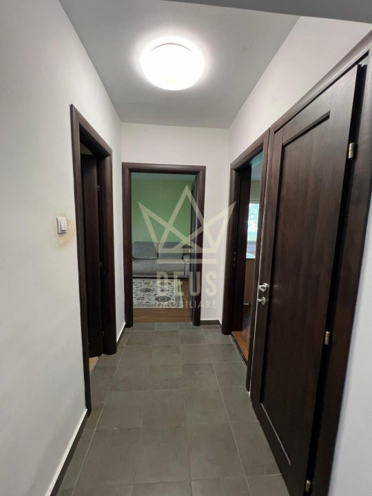 Apartament cu 3 dormitoare la 3 minute de FSEGA si Iuius Mall !