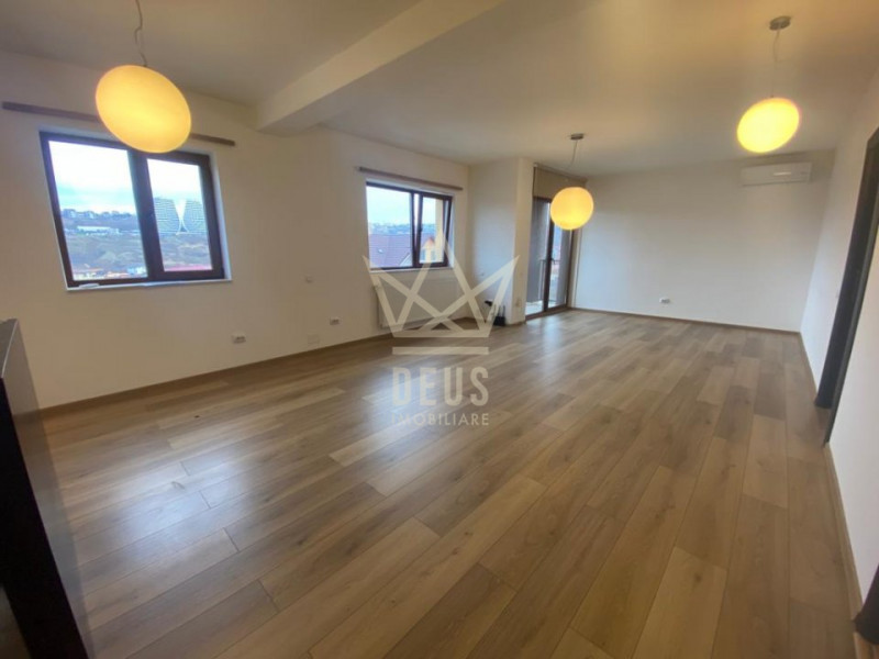 Apartament deosebit cu view catre oras de vanzare in zona Campului!