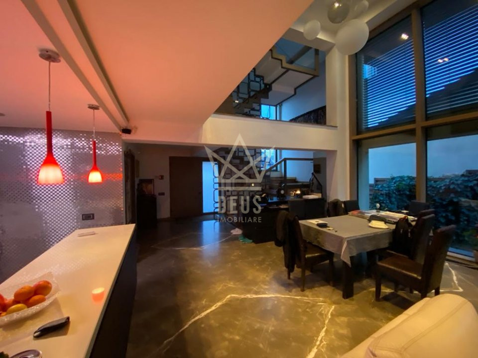 Vila unica cu piscina interioara si sauna intr-o locatie superba din Cluj !