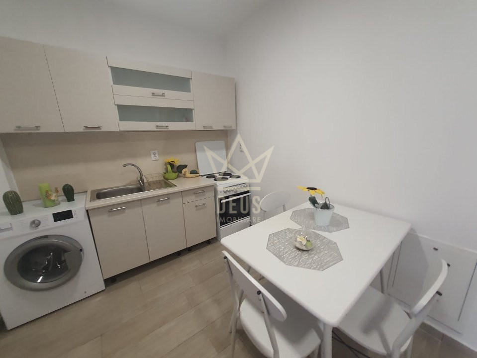 Apartament cu 2 camere decomandate si loc de parcare in Buna Ziua!