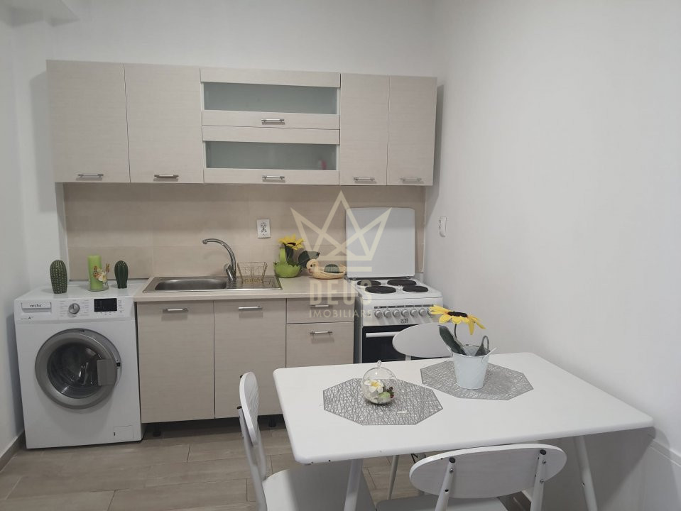 Apartament cu 2 camere decomandate si loc de parcare in Buna Ziua!