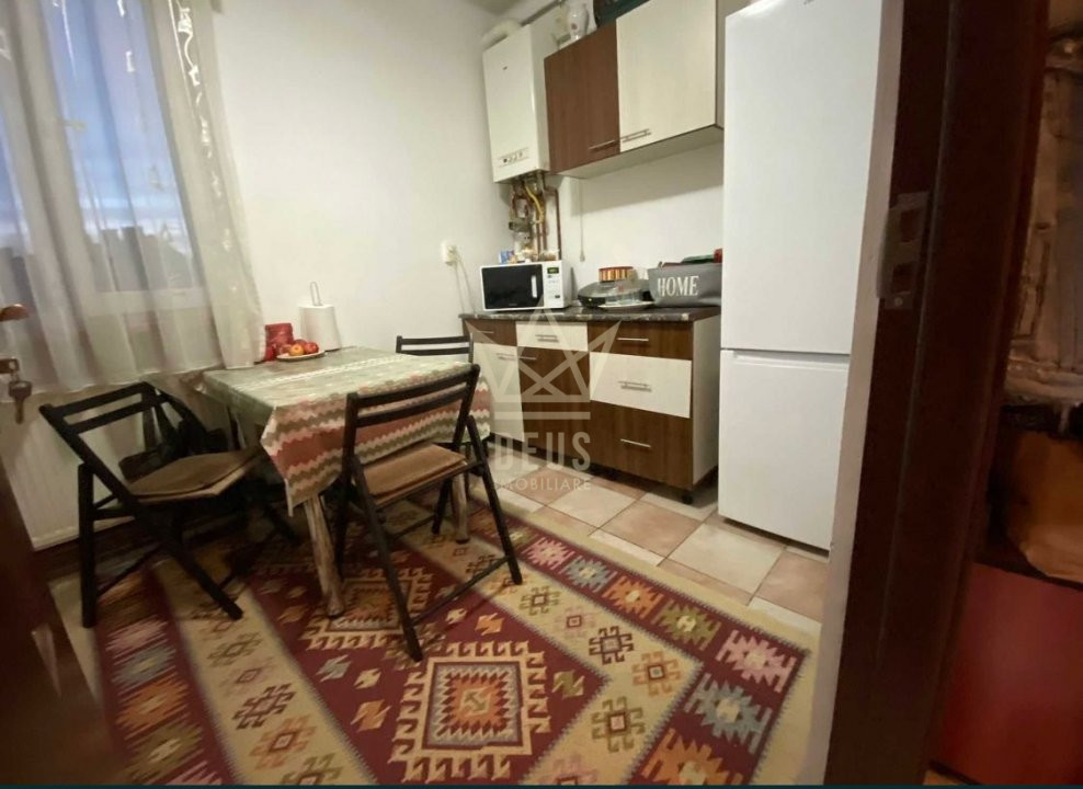 Apartament 2 camere in zona Facultatii de Litere