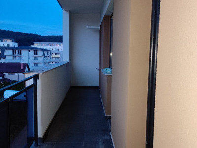 Apartament cu 3 camere, 2 dormitoare, privesliste panoramica Floresti