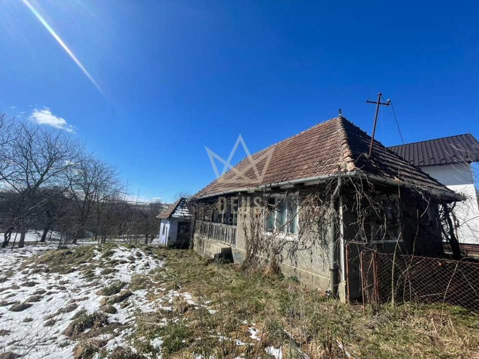 Casa spre vanzare in zona linistita!