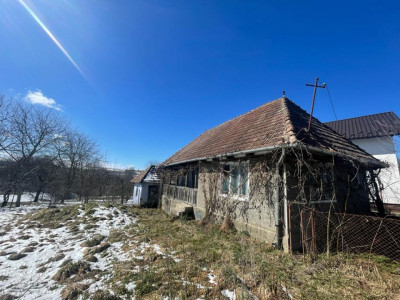 Casa spre vanzare in zona linistita!