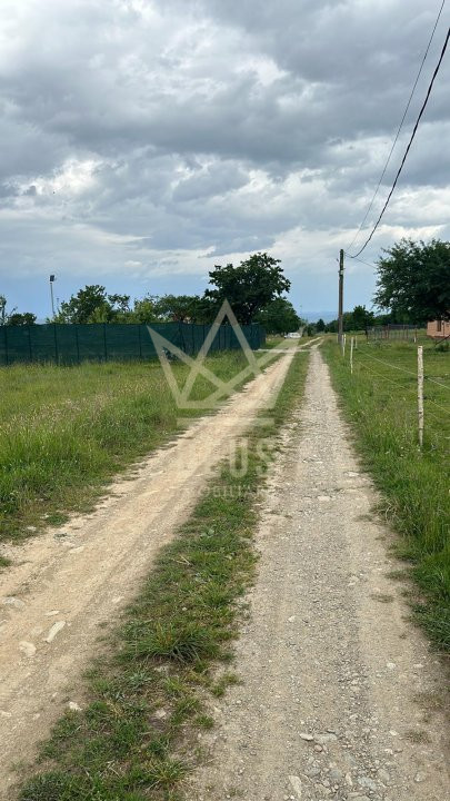 Teren intabulat,  in zona superba, cu uilitiatile la parcela!