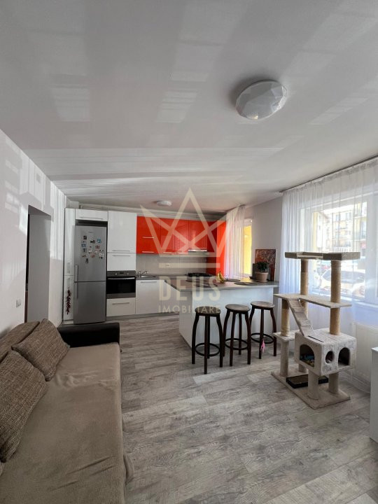 Apartament modern cu GRADINA si parcare in Floresti!