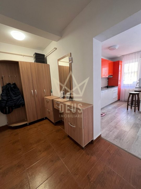 Apartament modern cu GRADINA si parcare in Floresti!