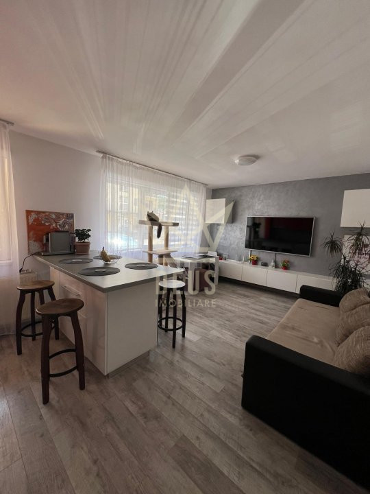 Apartament modern cu GRADINA si parcare in Floresti!