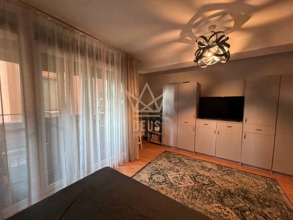 Apartament cu o camera, etaj intermediar, zona FSEGA Iullius mall