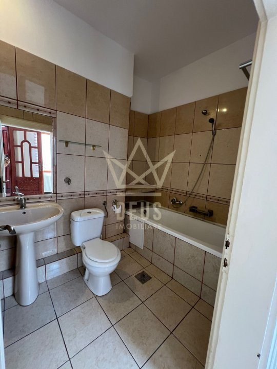 Oportunitate de investitie - apartament spatios aproape de centru!