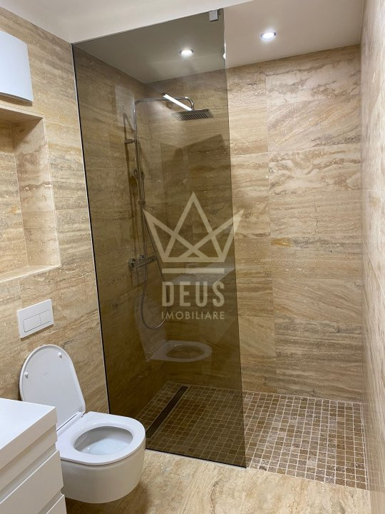 Apartament ultramodern ,  cu parcare subterana, zona Iulius Mall!