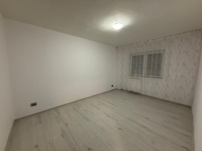 Apartament cu doua camere decomandate,  proaspat renovat!