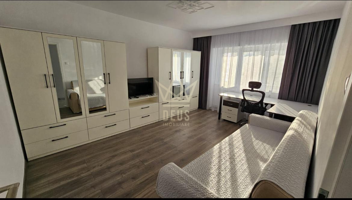  Apartament recent renovat, cu 3 camere decomandate! 