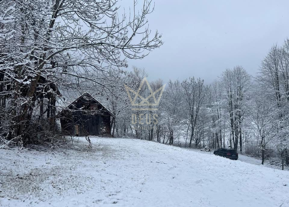 Teren intravilan cu priveliste pentru constructie casa!