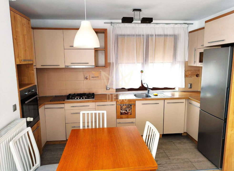 Apartament cu 3 camere pe 2 nivele!