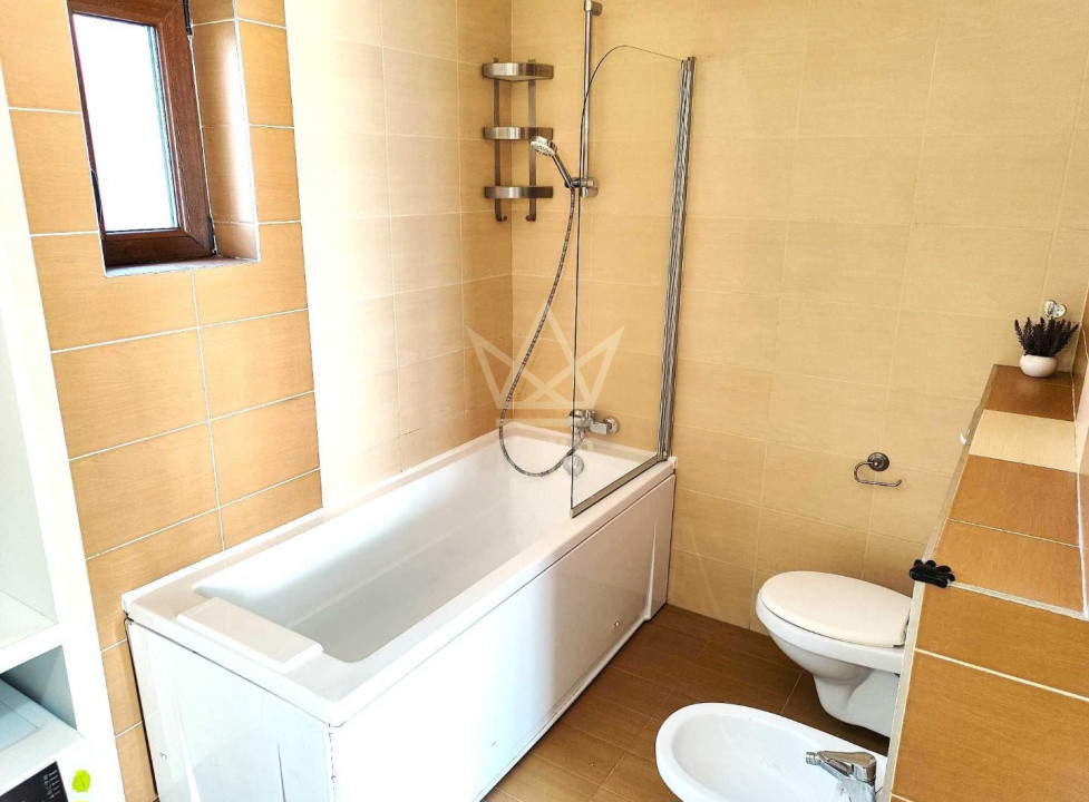 Apartament cu 3 camere pe 2 nivele!