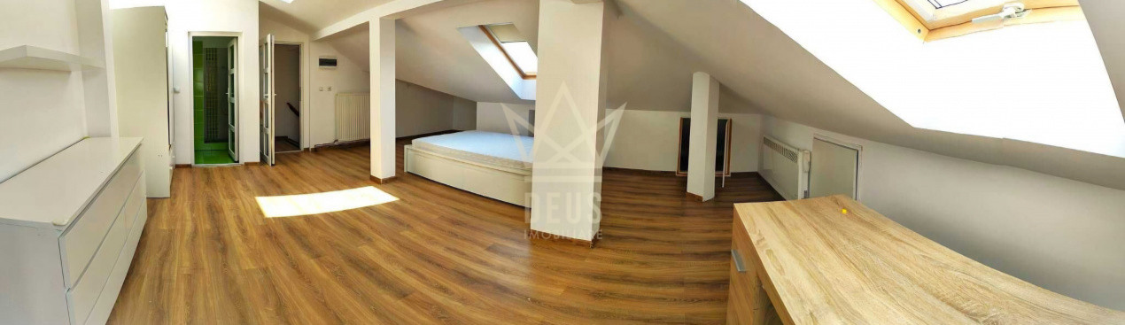 Apartament cu 3 camere pe 2 nivele!