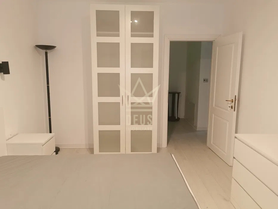 Casa moderna cu priveliste spre INCHIRIERE! 