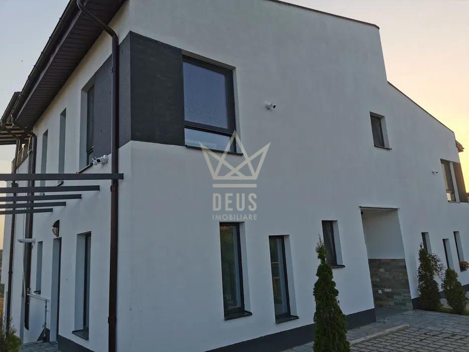 Casa moderna cu priveliste spre INCHIRIERE! 