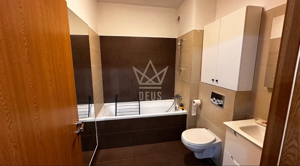 Apartament semidecomandat cu 2 camere!