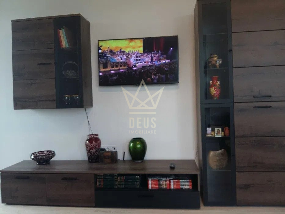 Apartament decomandat cu 2 camere!