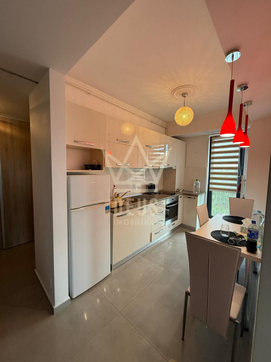 Apartament decomandat cu 2 camere!