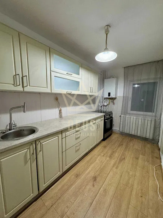 Apartament cu 2 camere în zona Zorilor
