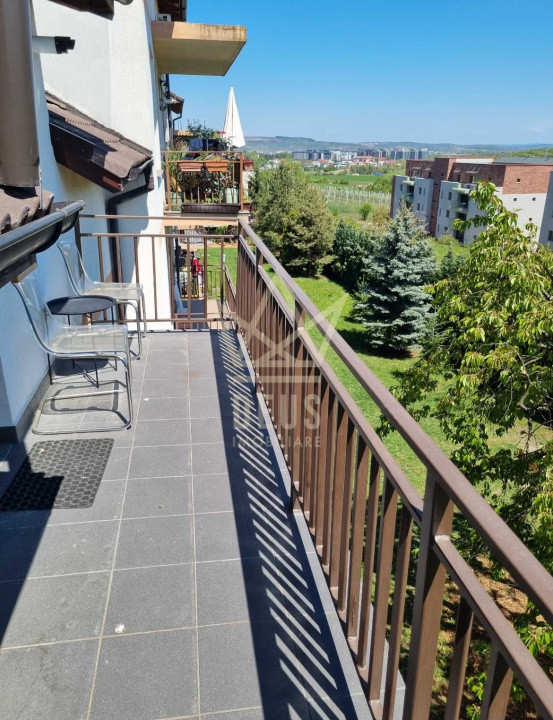 Apartament spatios cu 2 camere!