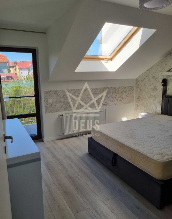 Apartament spatios cu 2 camere!