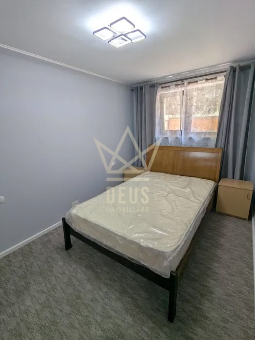 Apartament cu 2 camere decomandate si loc de parcare