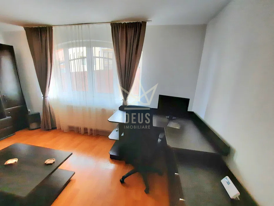 Apartament cu 2 camere+parcare Str. Andrei Muresanu 