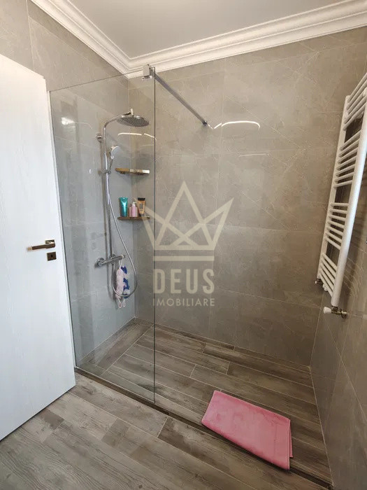 Apartament 3 camere cu loc de parcare subterna langa VIVO DE VANZARE