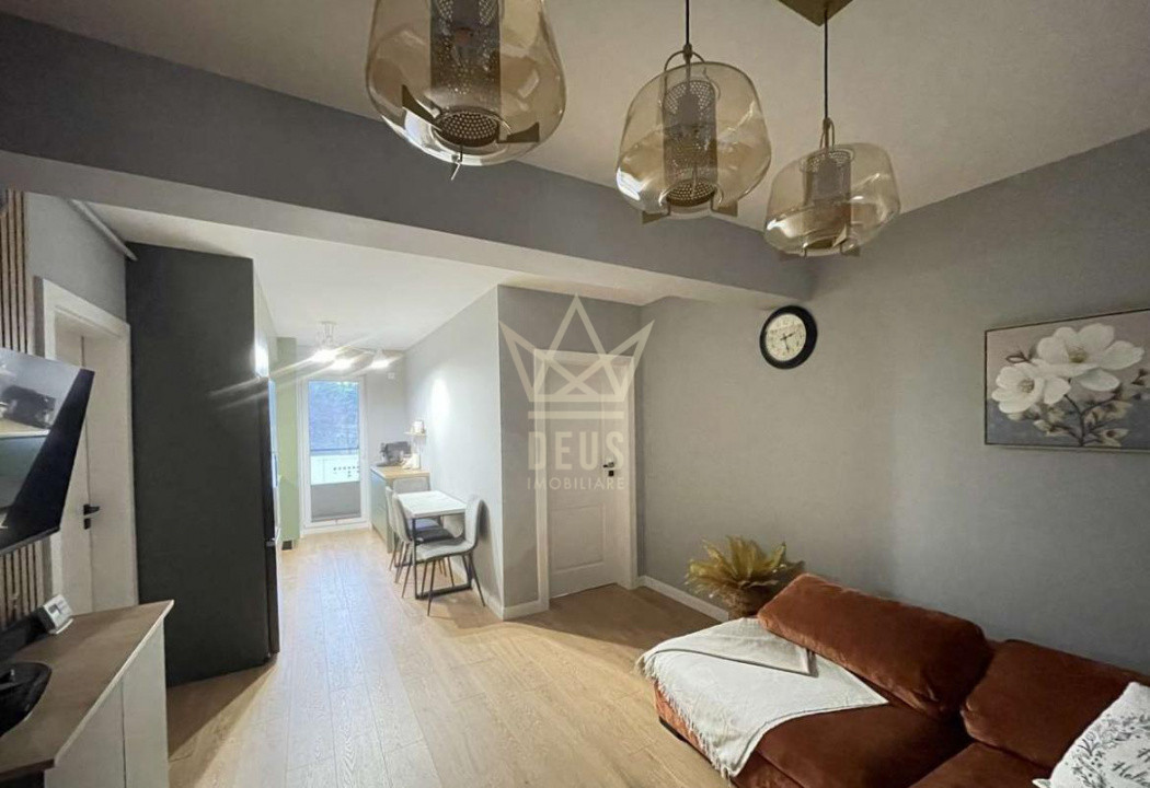 Apartament ultrafinisat la etaj intermediar 