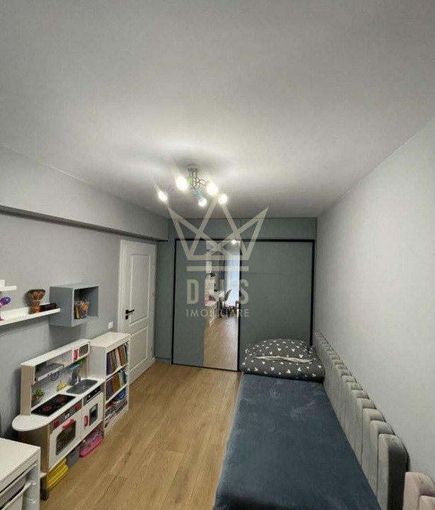Apartament ultrafinisat la etaj intermediar 