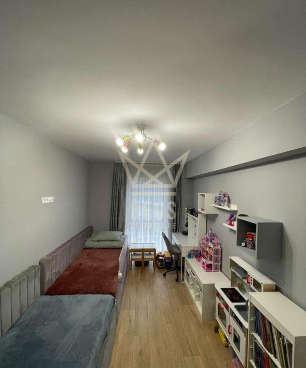 Apartament ultrafinisat la etaj intermediar 
