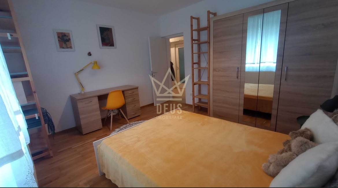 Apartament mobilat cu 3 dormitoare