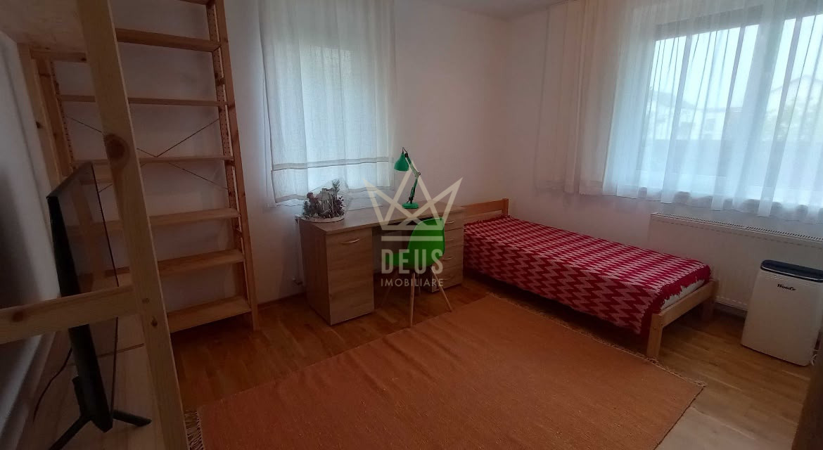 Apartament mobilat cu 3 dormitoare
