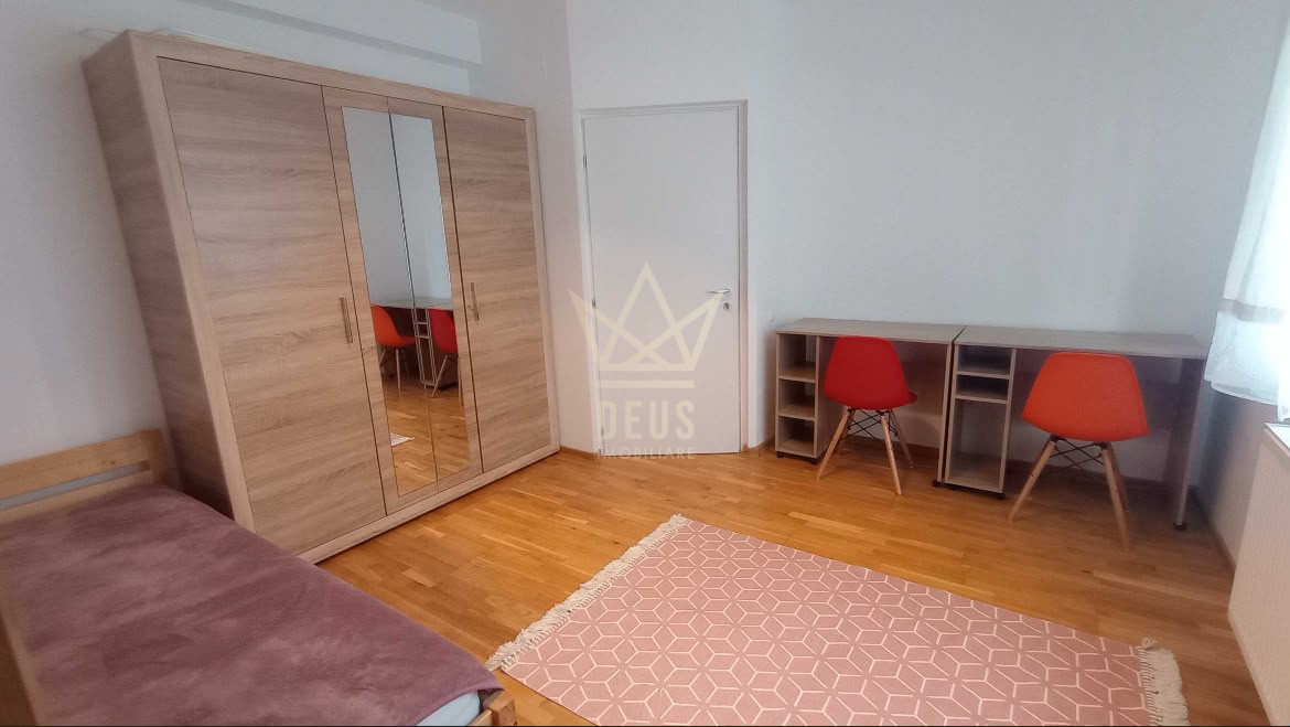 Apartament mobilat cu 3 dormitoare