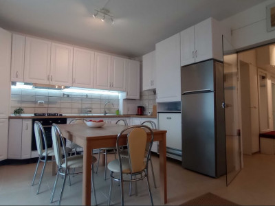 Apartament mobilat cu 3 dormitoare
